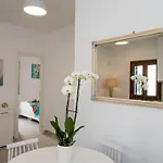 Вилла Olive Tree Maisonette