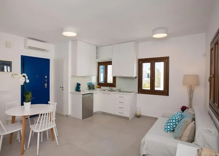 Olive Tree Maisonette فيلة *